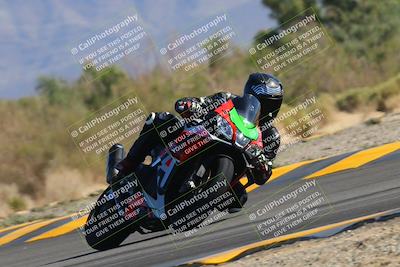 media/Nov-06-2022-SoCal Trackdays (Sun) [[208d2ccc26]]/Turn 7 Set 2 (1050am)/